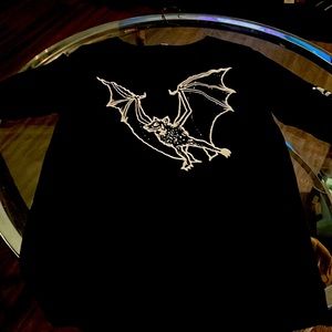 Vampa Large Black Long Sleeve Male or Female